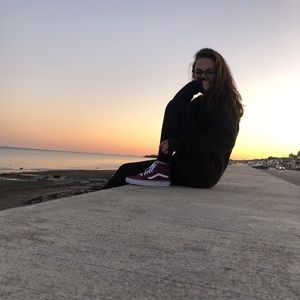 Meet your Posher, Abby